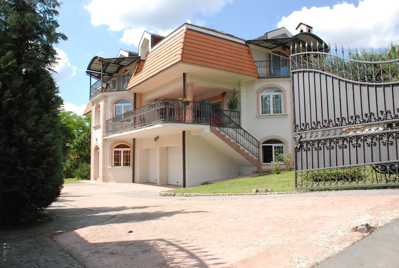 Dom za stare i penzionere “Zlatno doba lux”